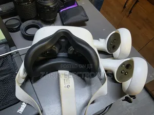 Meta Quest 2 128gb Slightly Used Vr With Carrying Case