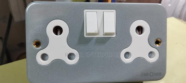 Metallic Twin Socket 15amps