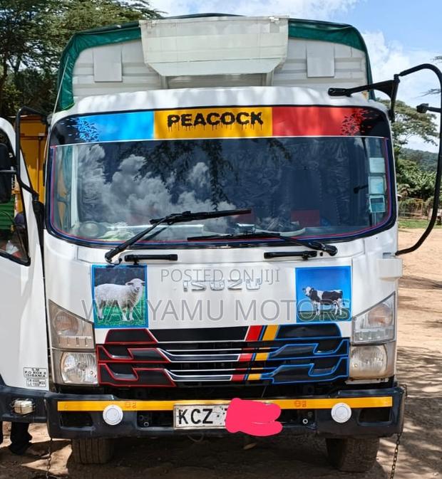 Isuzu FRR Truck - thumbnail 4