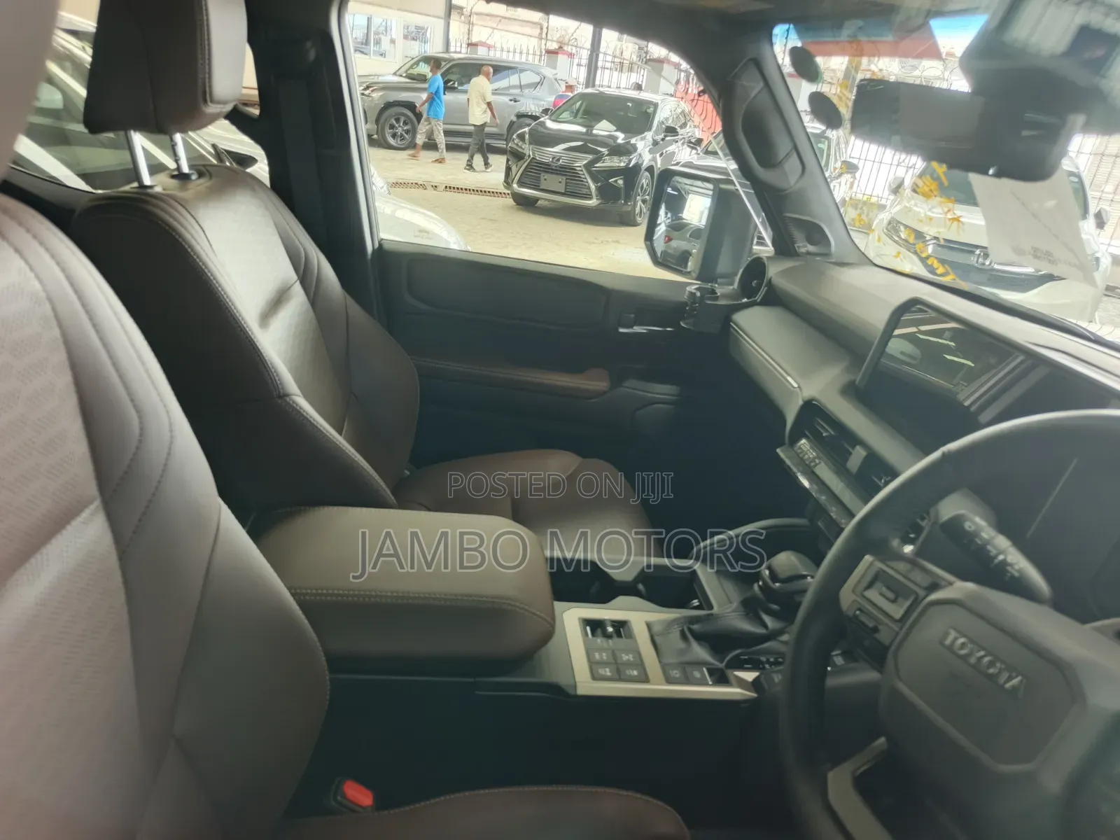 Toyota Land Cruiser Prado 2.7 2025 Yellow