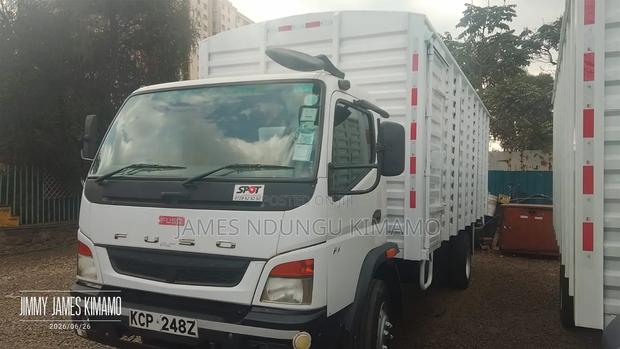Mitsubishi Fusotruck F1 2017 White