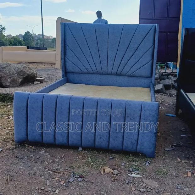 5x6 Chester Bed