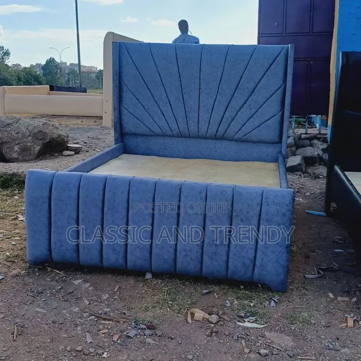 5x6 Chester Bed