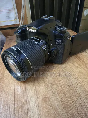 Canon Eos 60d With 18-55mm Kit Lens,