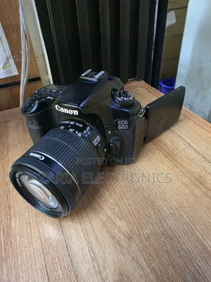 Canon Eos 60d With 18-55mm Kit Lens,
