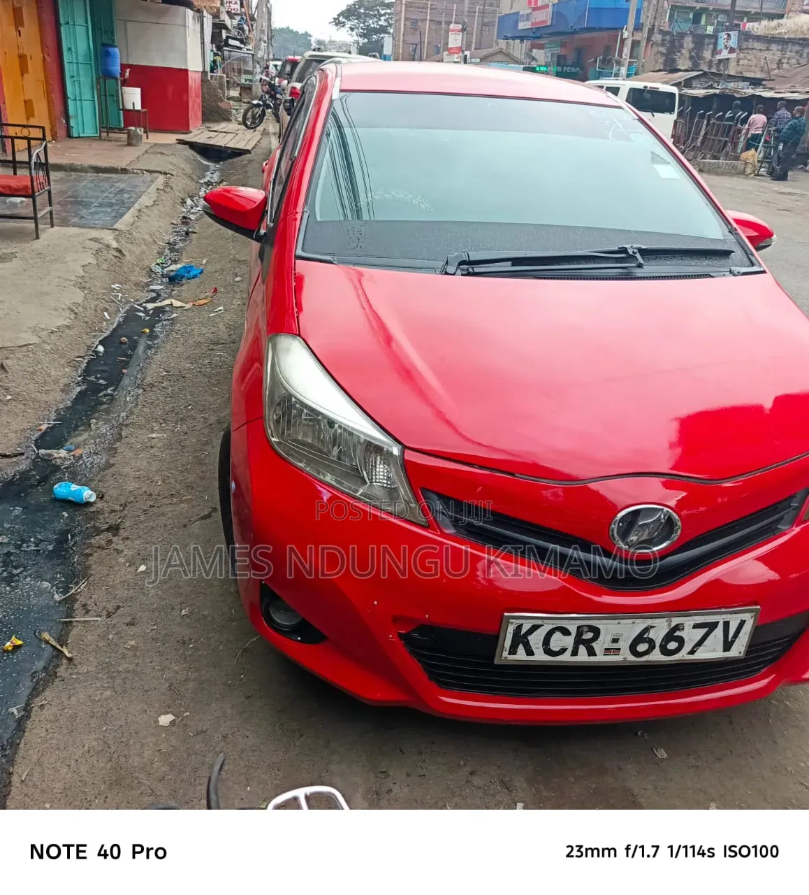 Toyota Vitz 2012 Red