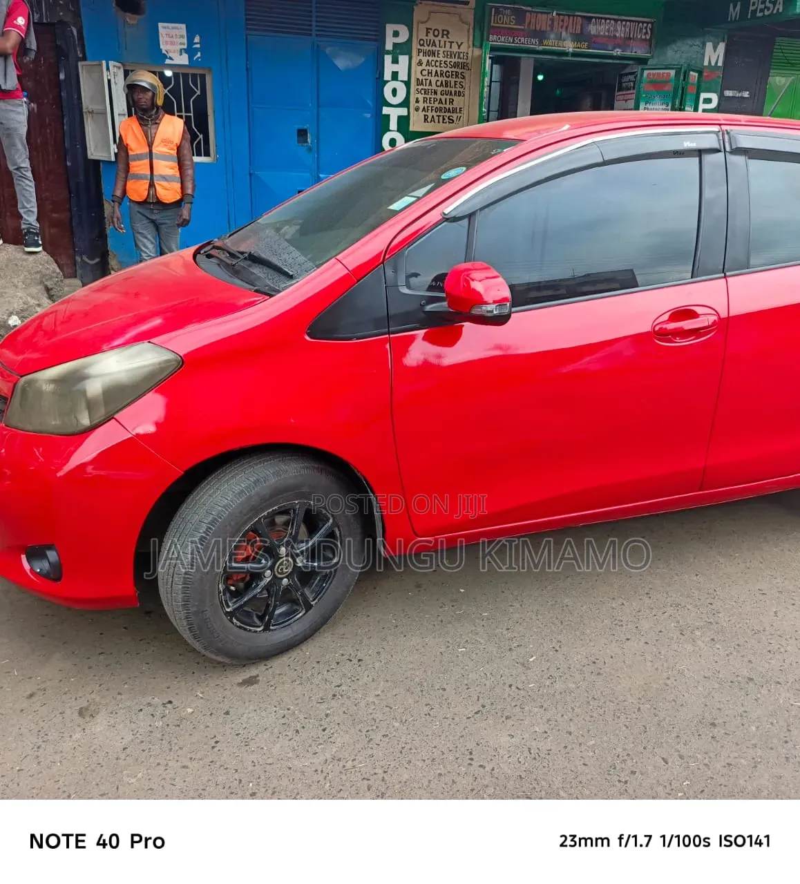 Toyota Vitz 2012 Red