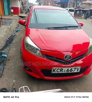 Toyota Vitz 2012 Red