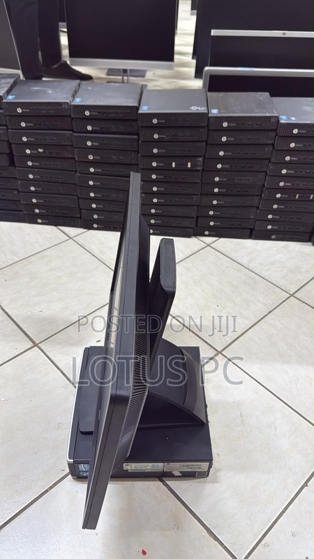 Lenovo ThinkCentre M600 Tiny 8GB Intel Core i5 HDD 500GB - thumbnail 3