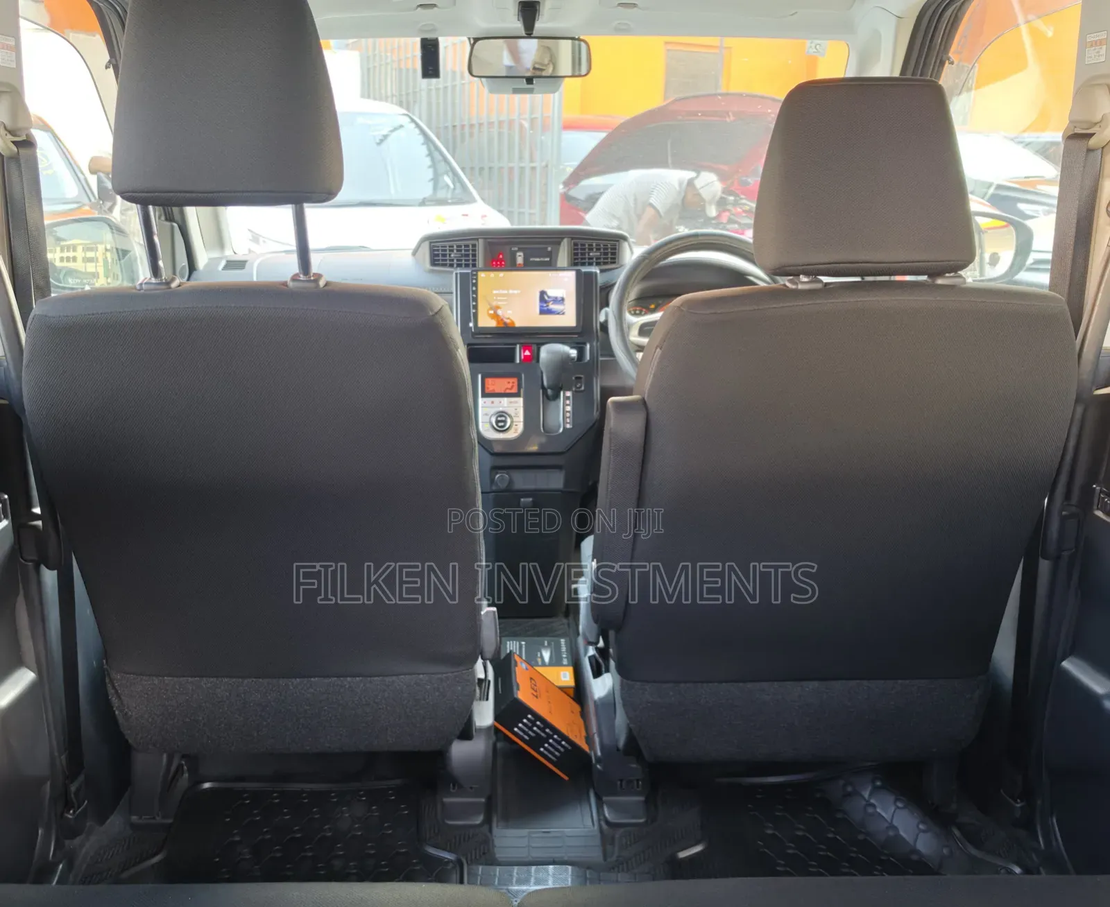 Toyota Roomy 2020 Silver