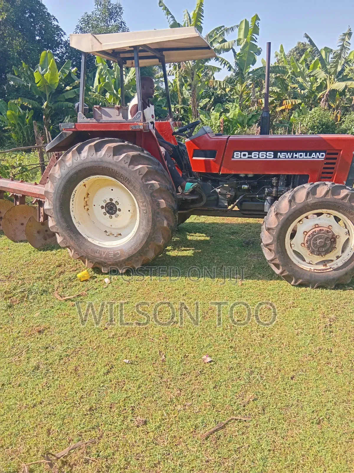 Tractor Newholland 80-66 Red