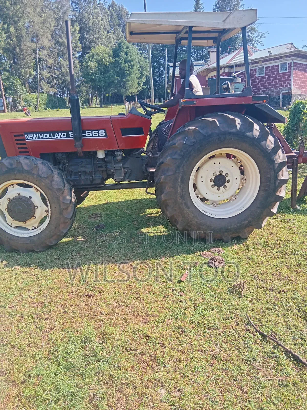 Tractor Newholland 80-66 Red