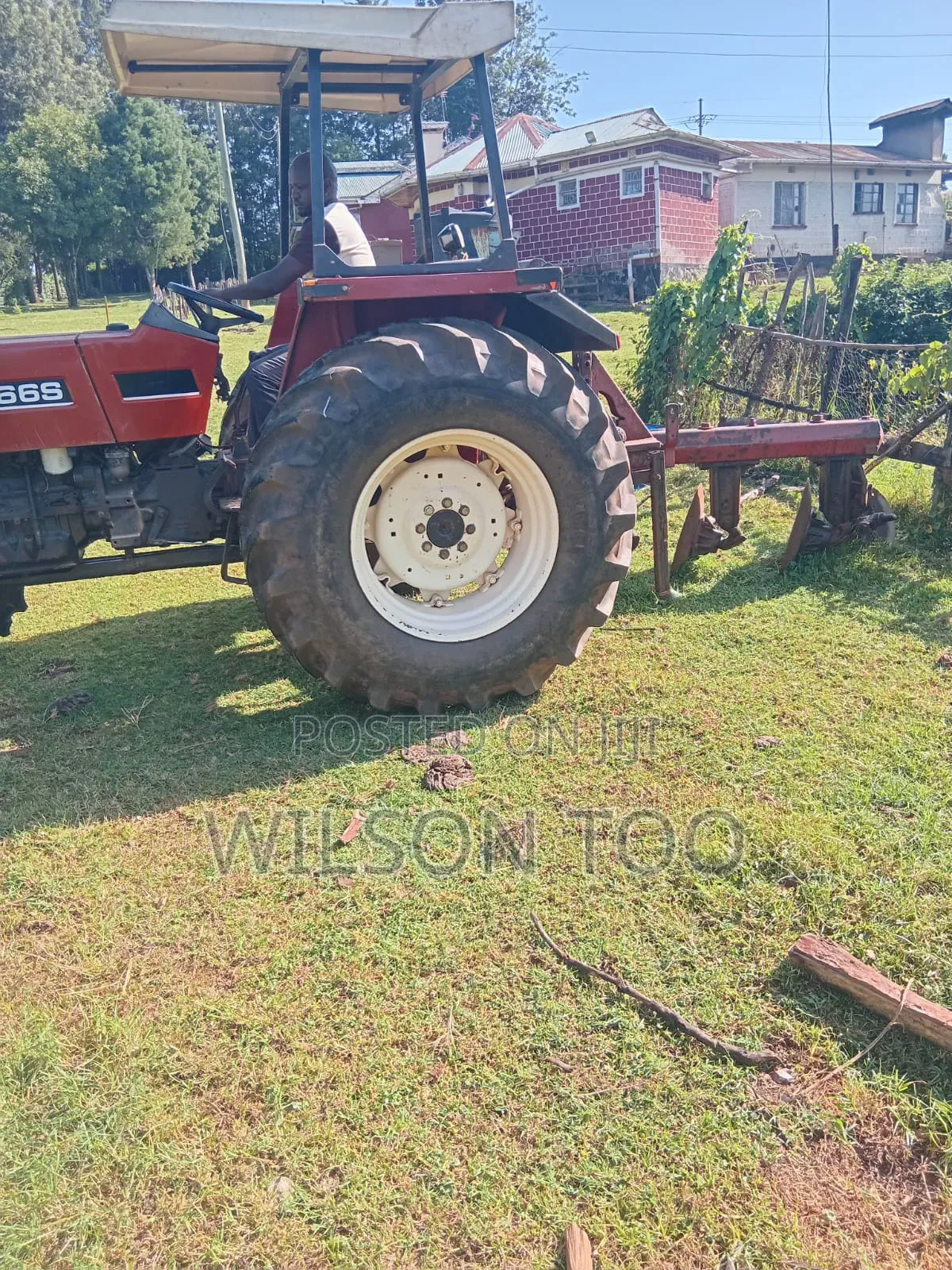 Tractor Newholland 80-66 Red