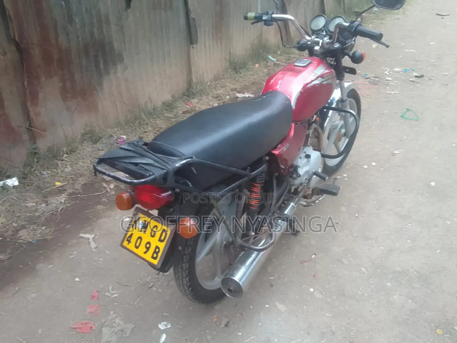 Bajaj Boxer 100 2022 Red