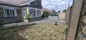 4bdrm Bungalow in The Smith Hotel Area, Nkoroi for rent