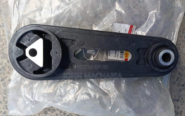 Gear Mounting for Nissan Tiida - thumbnail 2