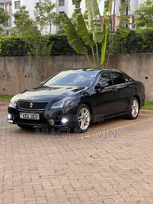 Toyota Crown 2012 Black