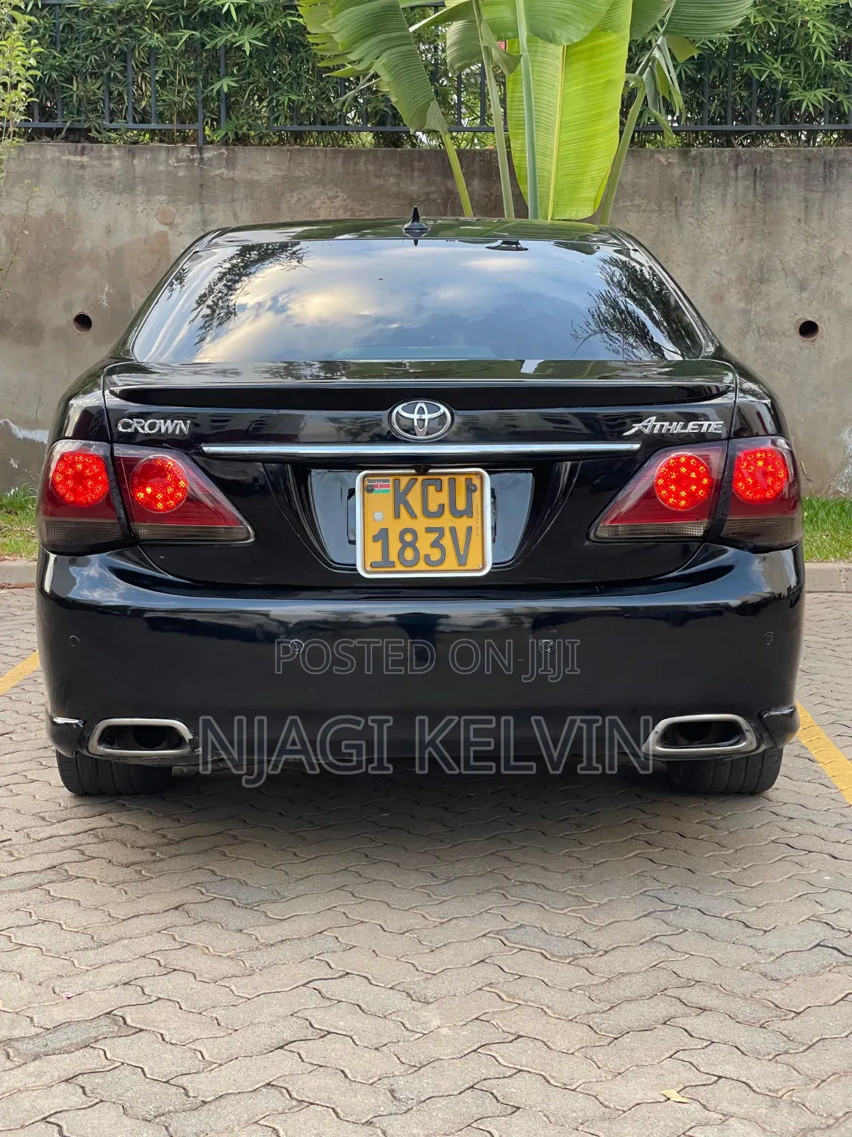 Toyota Crown 2012 Black