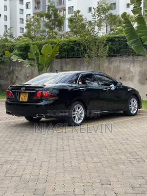 Toyota Crown 2012 Black
