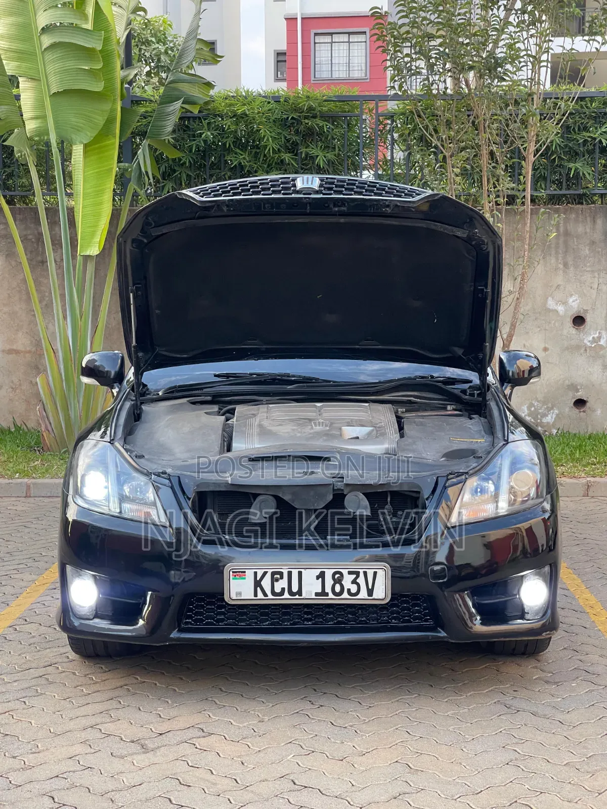 Toyota Crown 2012 Black