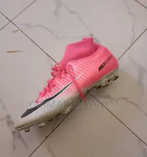 Sports Shoes