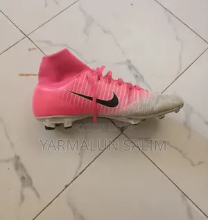 Sports Shoes