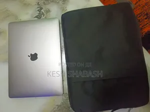 Laptop Apple MacBook Pro 2017 8GB Intel Core i5 SSD 256GB