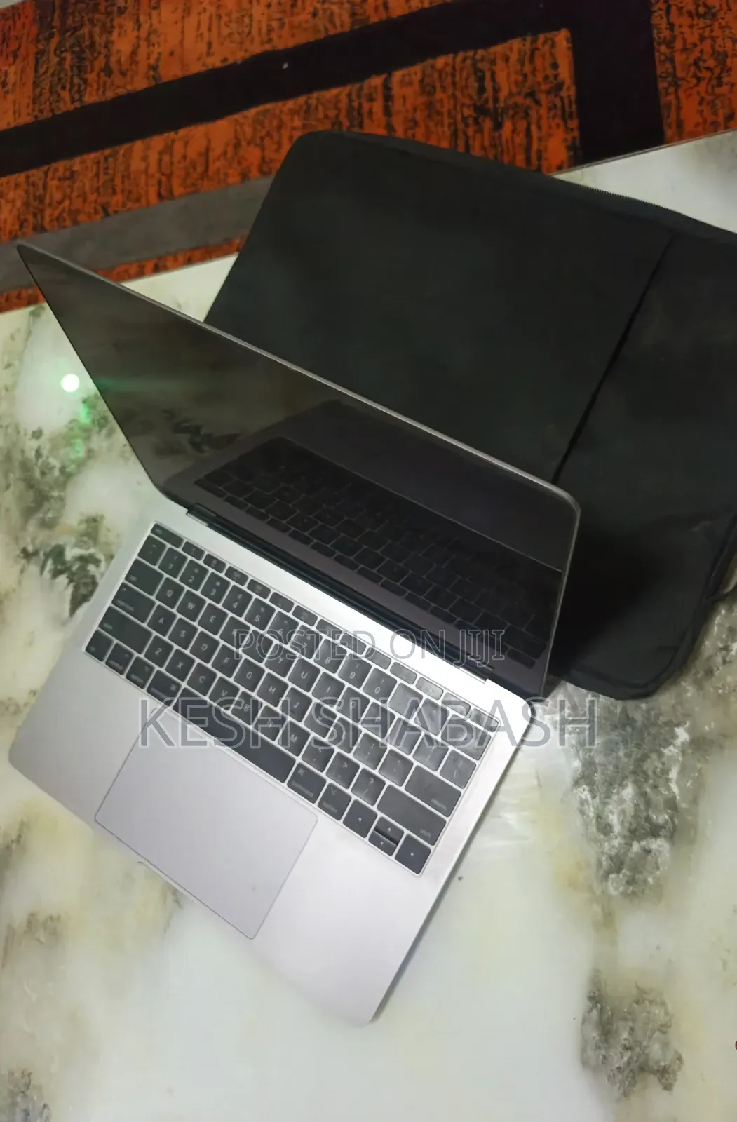 Laptop Apple MacBook Pro 2017 8GB Intel Core i5 SSD 256GB