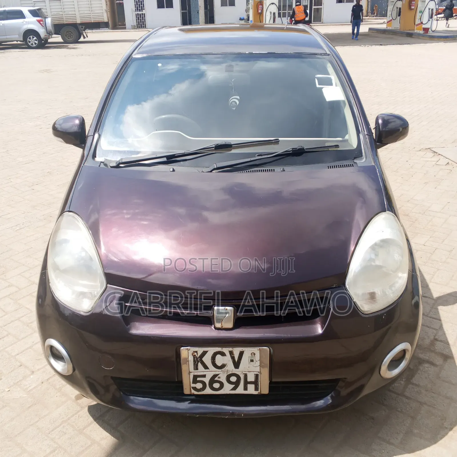 Toyota Passo 2012 Purple