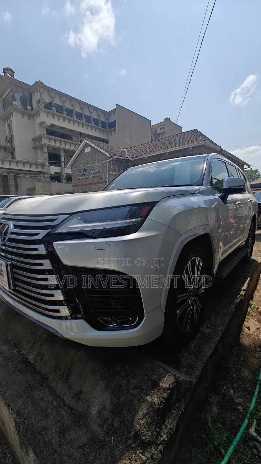 Lexus LX 600 2022 White