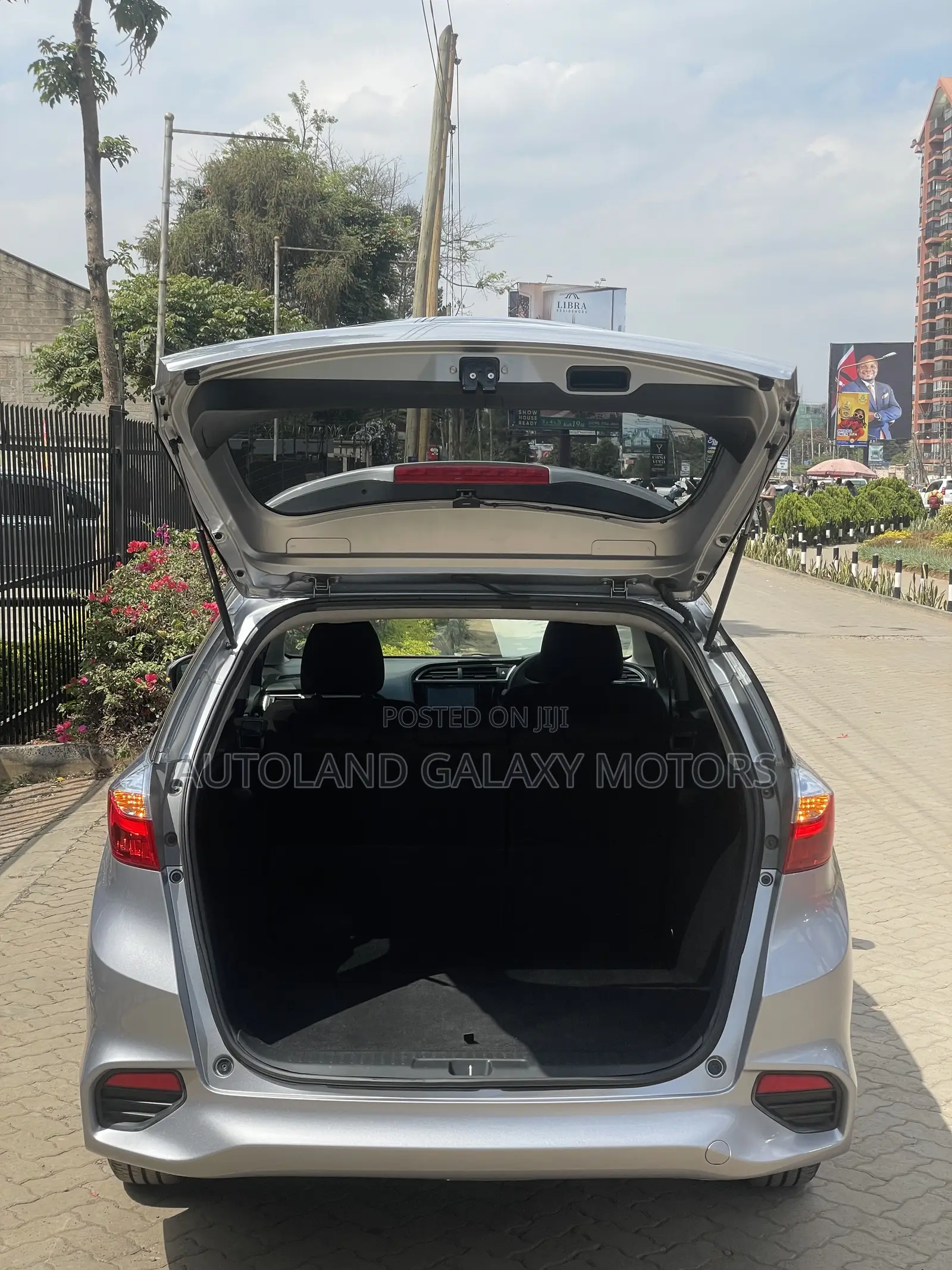 Honda Fit Shuttle 2019 Silver
