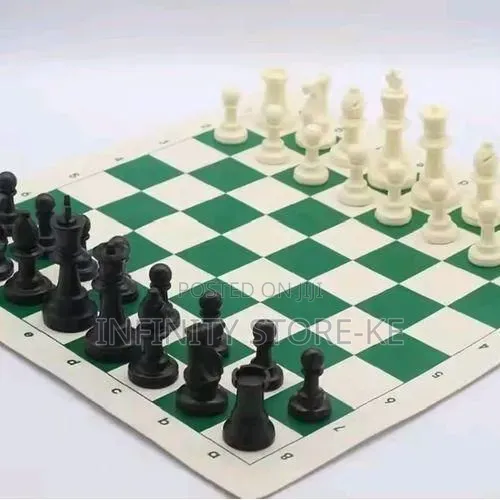 Tournament Chess Mat 42x42cm Professional Foldable Chess Board