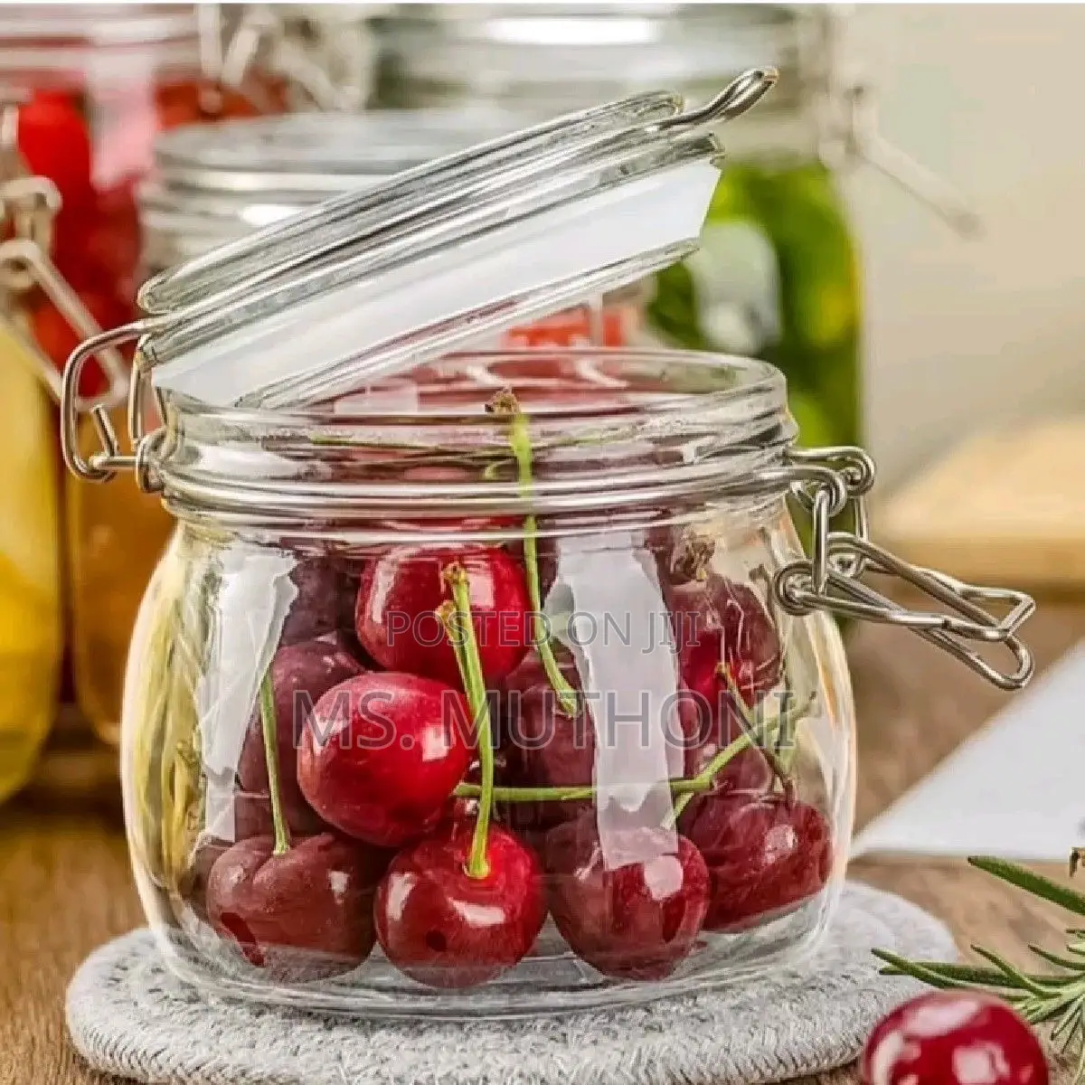 2 PCS Set 500 Ml Air Tight Glass Jars With a Clip Top