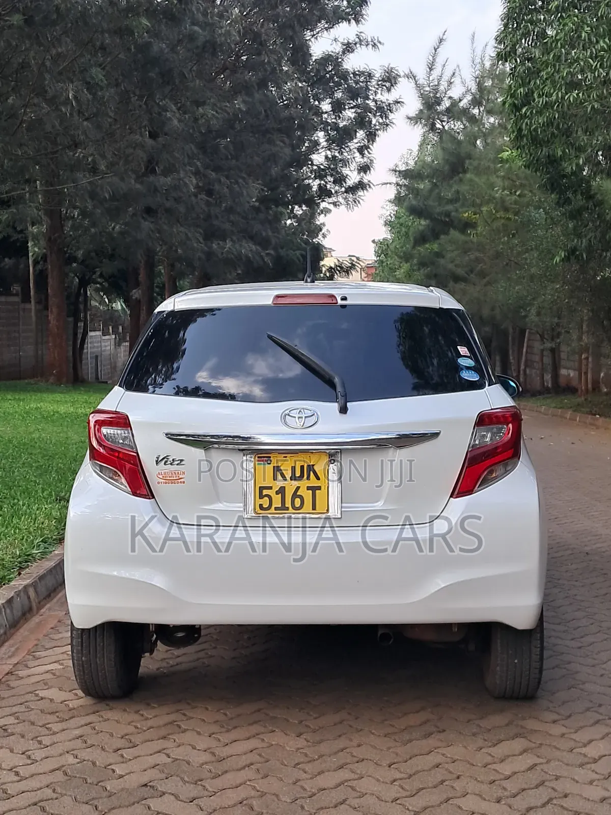 Toyota Vitz 2015 White