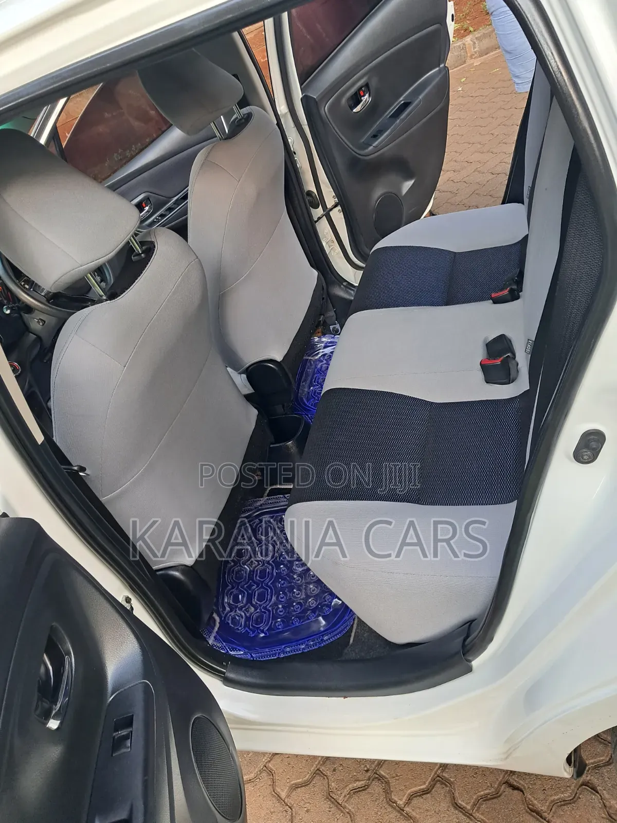 Toyota Vitz 2015 White