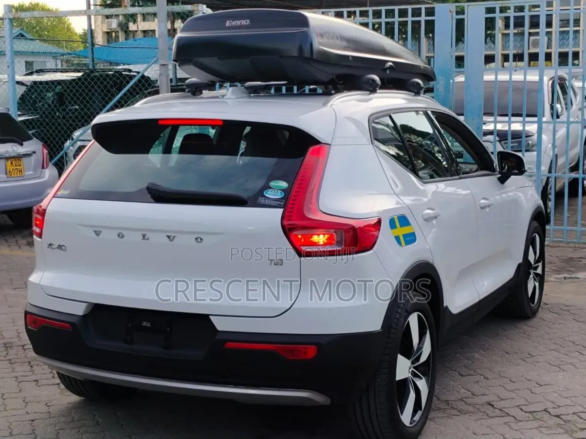 Volvo XC40 2019 Pearl