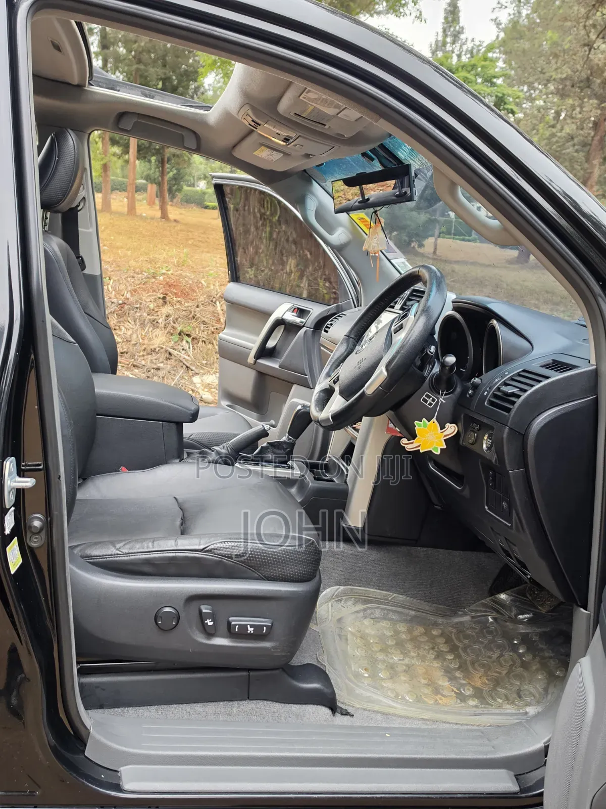 Toyota Land Cruiser Prado 2013 Black