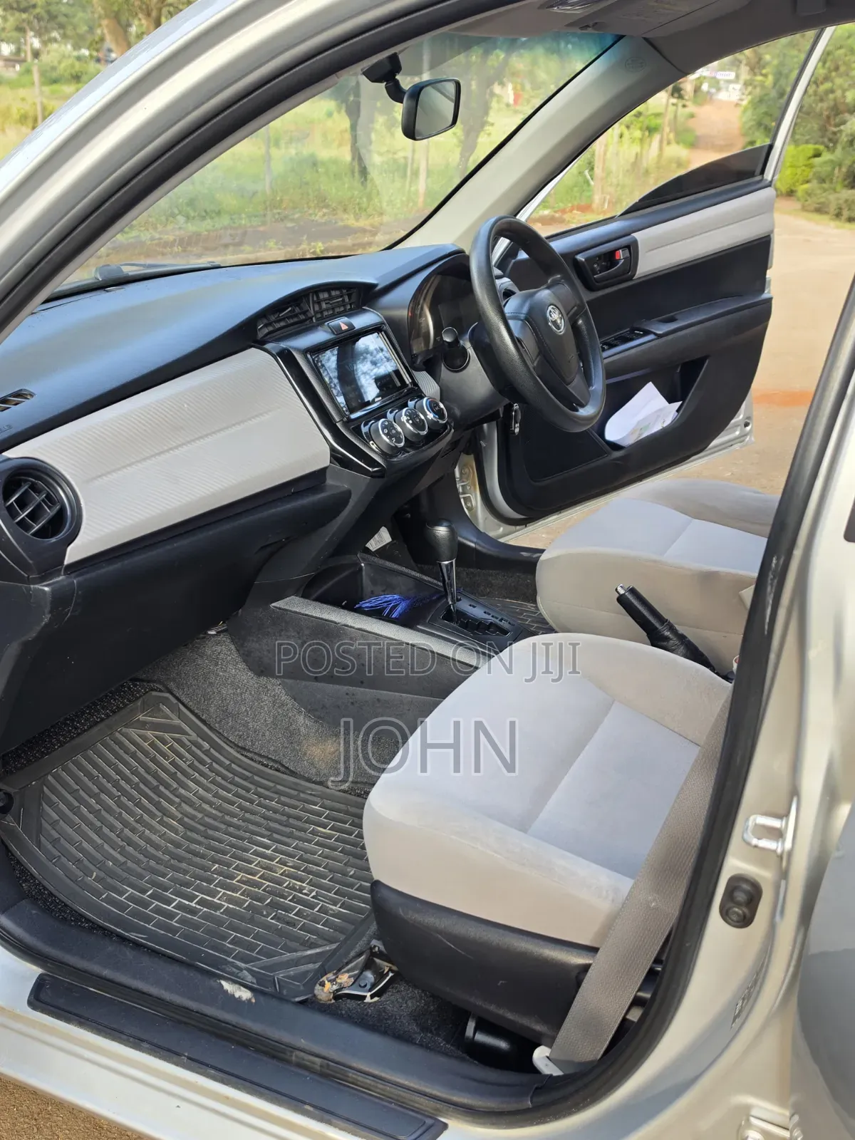 Toyota Axio 1.5 G 2WD 2013 Silver