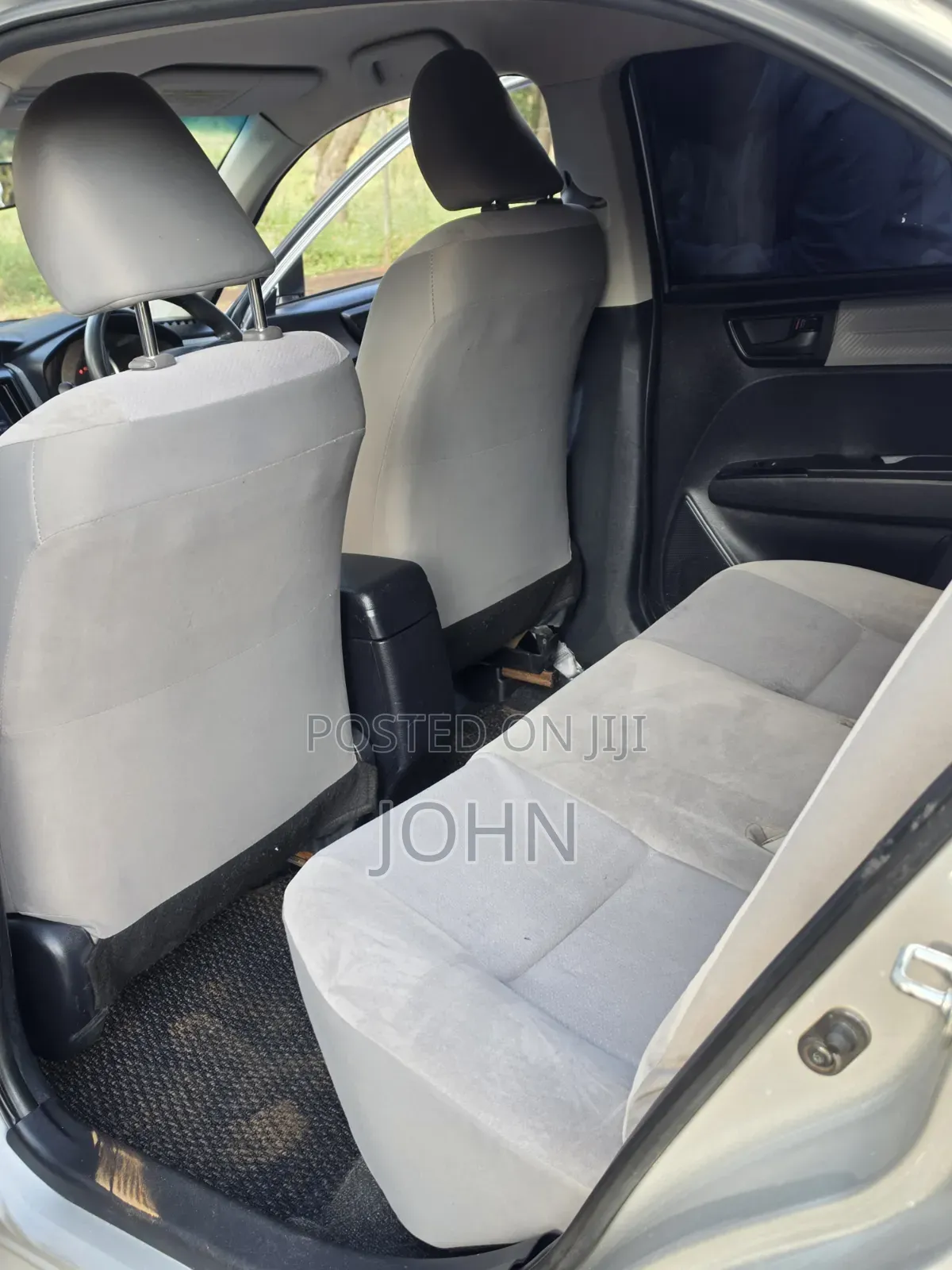 Toyota Axio 1.5 G 2WD 2013 Silver