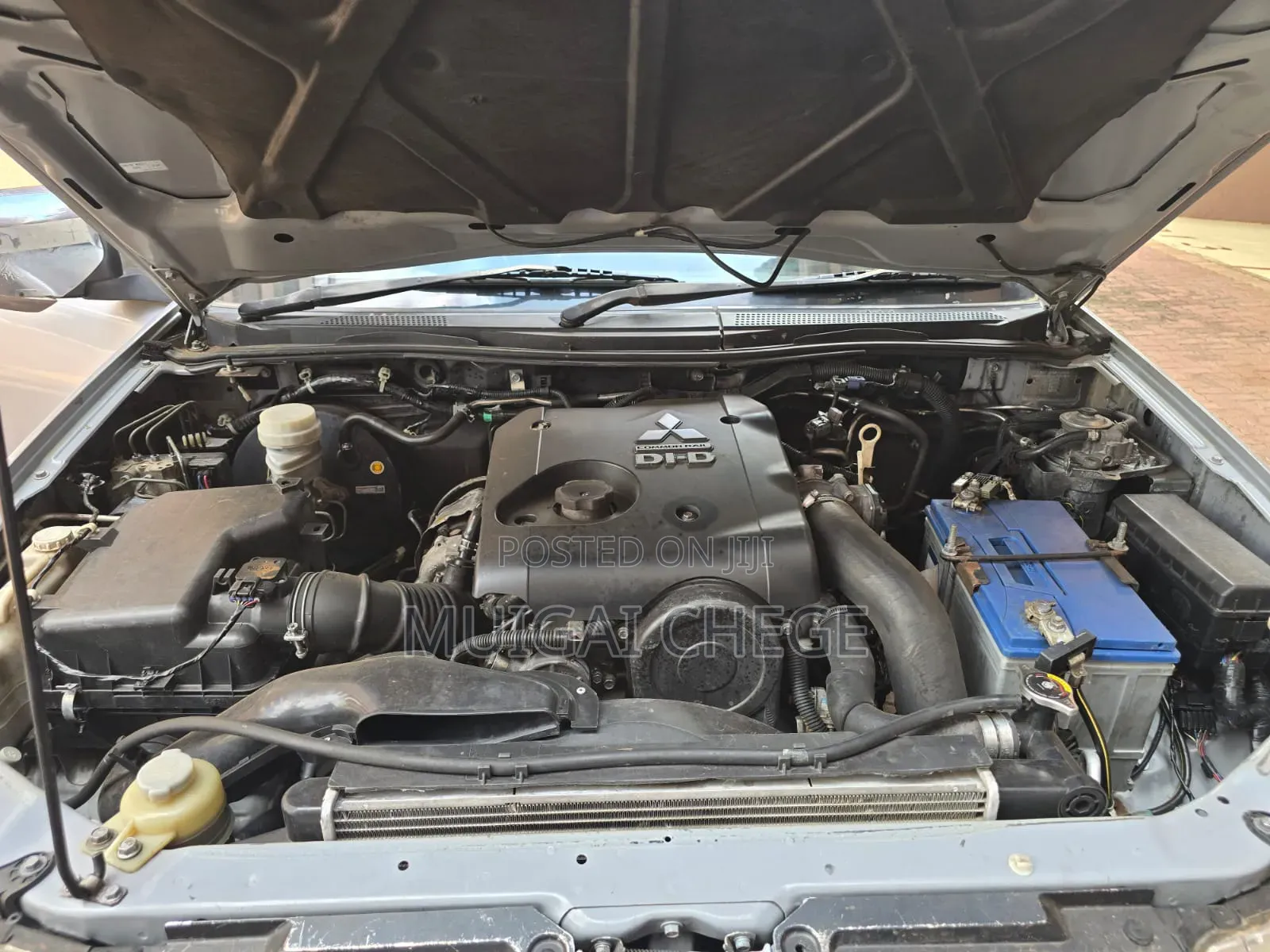 Mitsubishi L200 2013 Silver