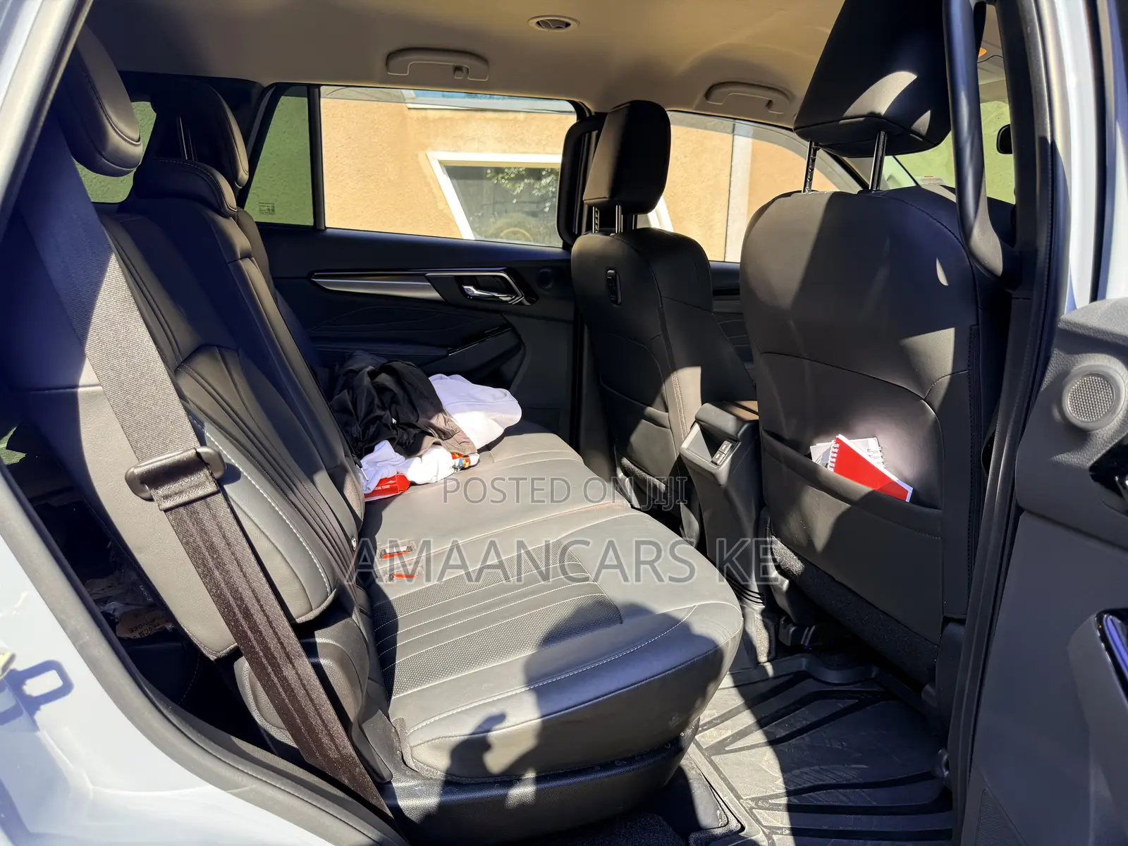 Isuzu MU-X 2025 Gray