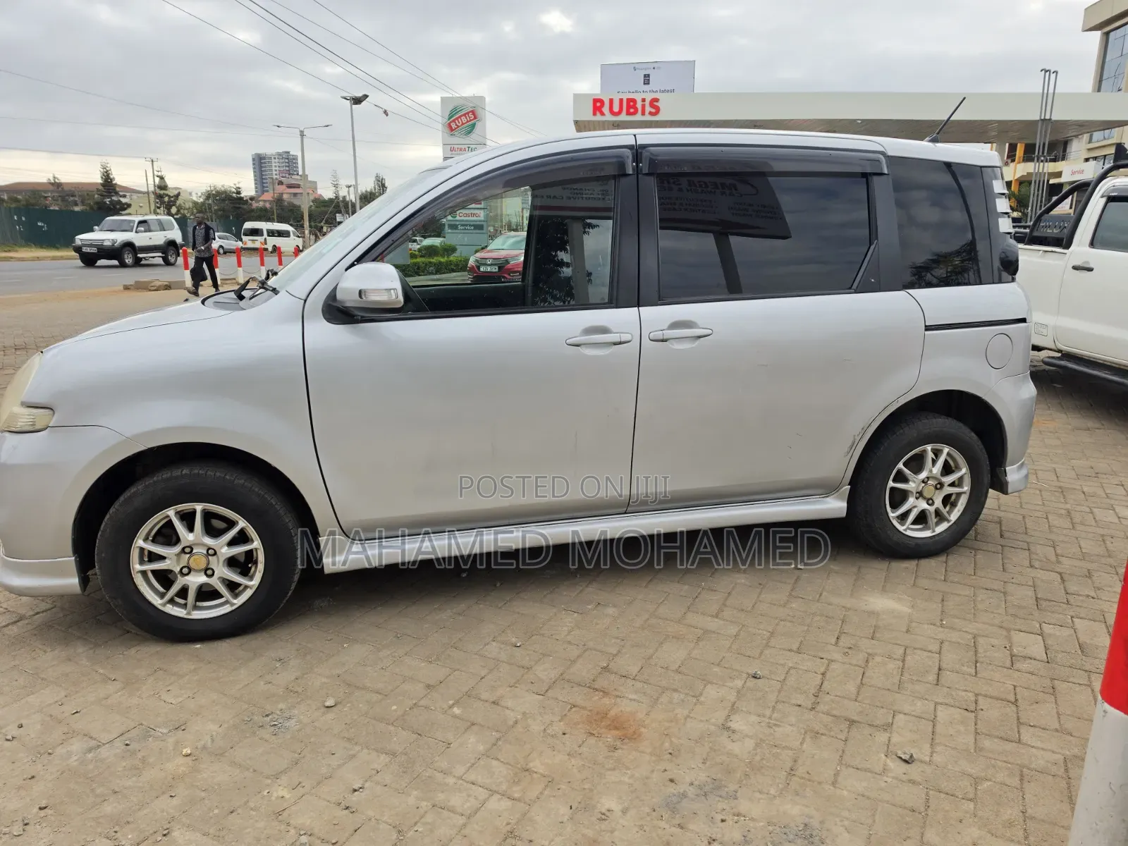 Toyota Sienta 2007 Silver