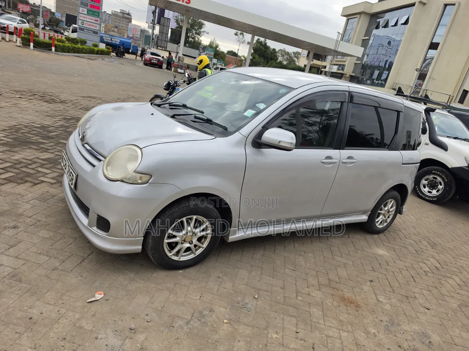 Toyota Sienta 2007 Silver