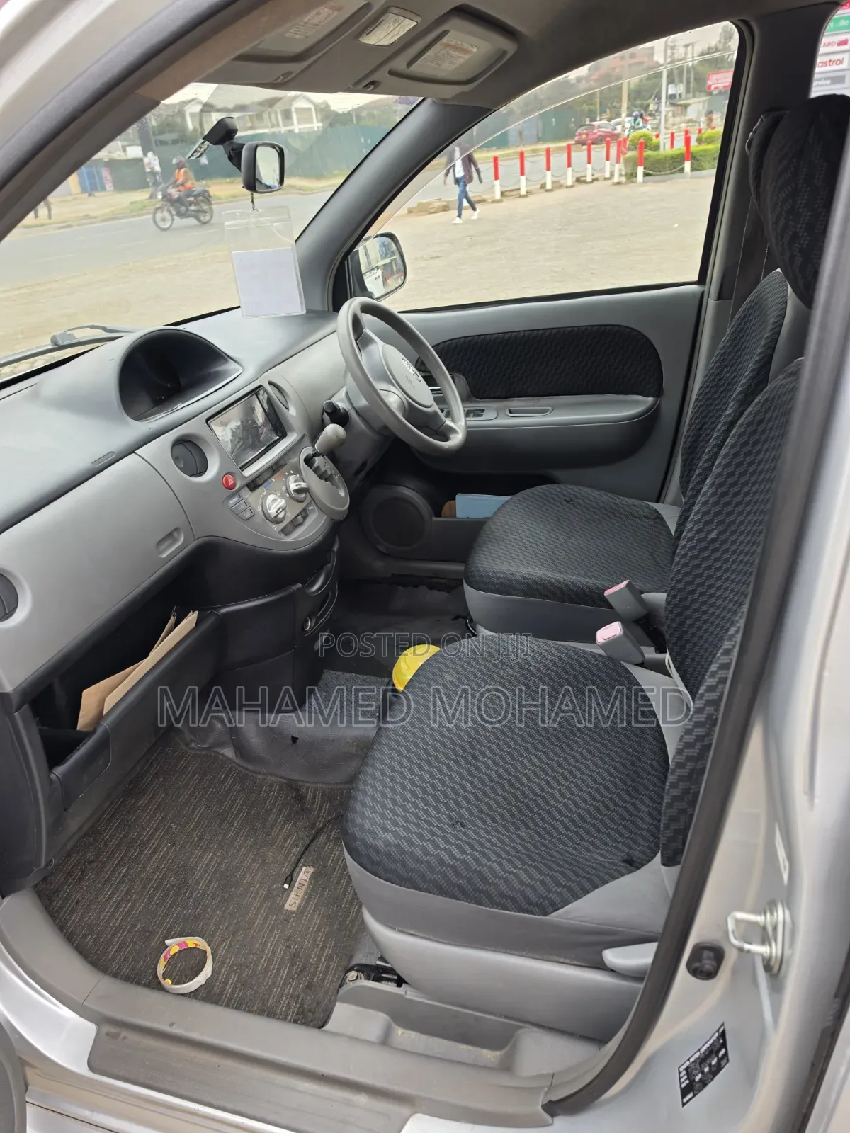 Toyota Sienta 2007 Silver