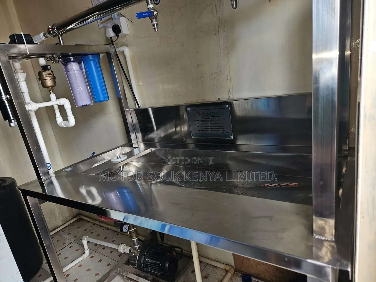 Water Dispensing Machine