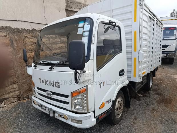 Isuzu T-King Truck  - thumbnail 4
