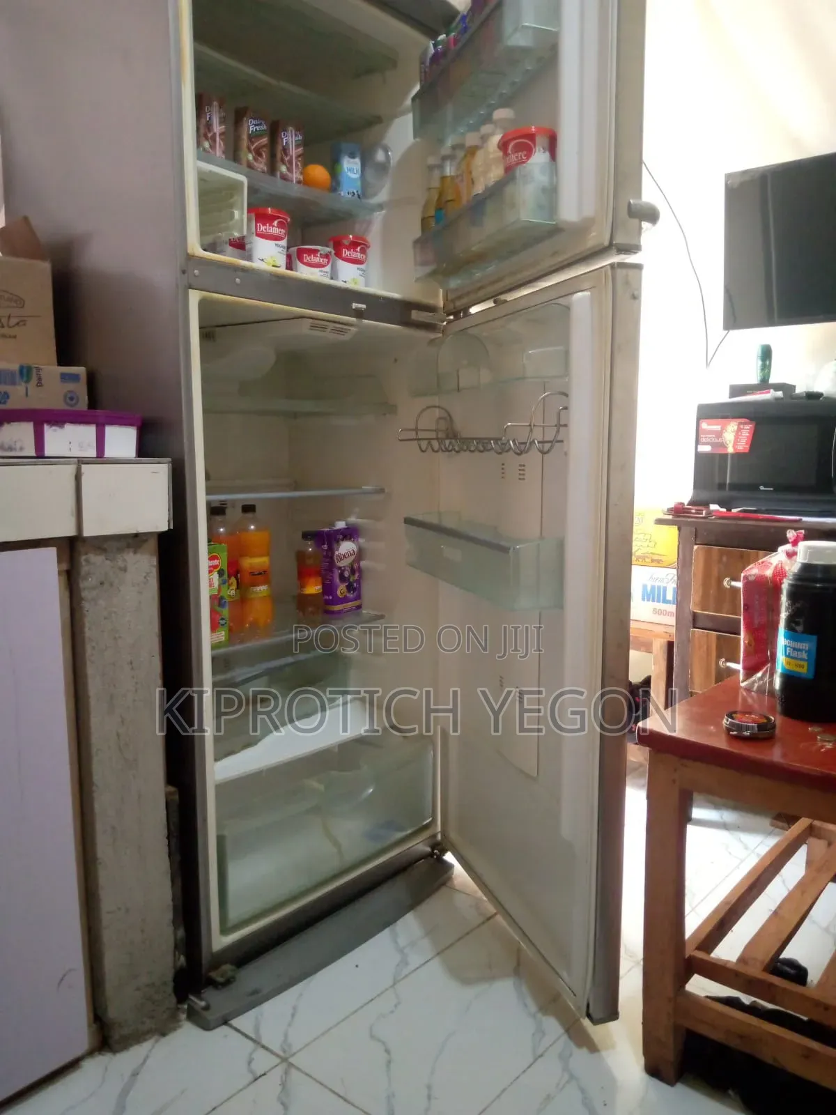 Refrigerator