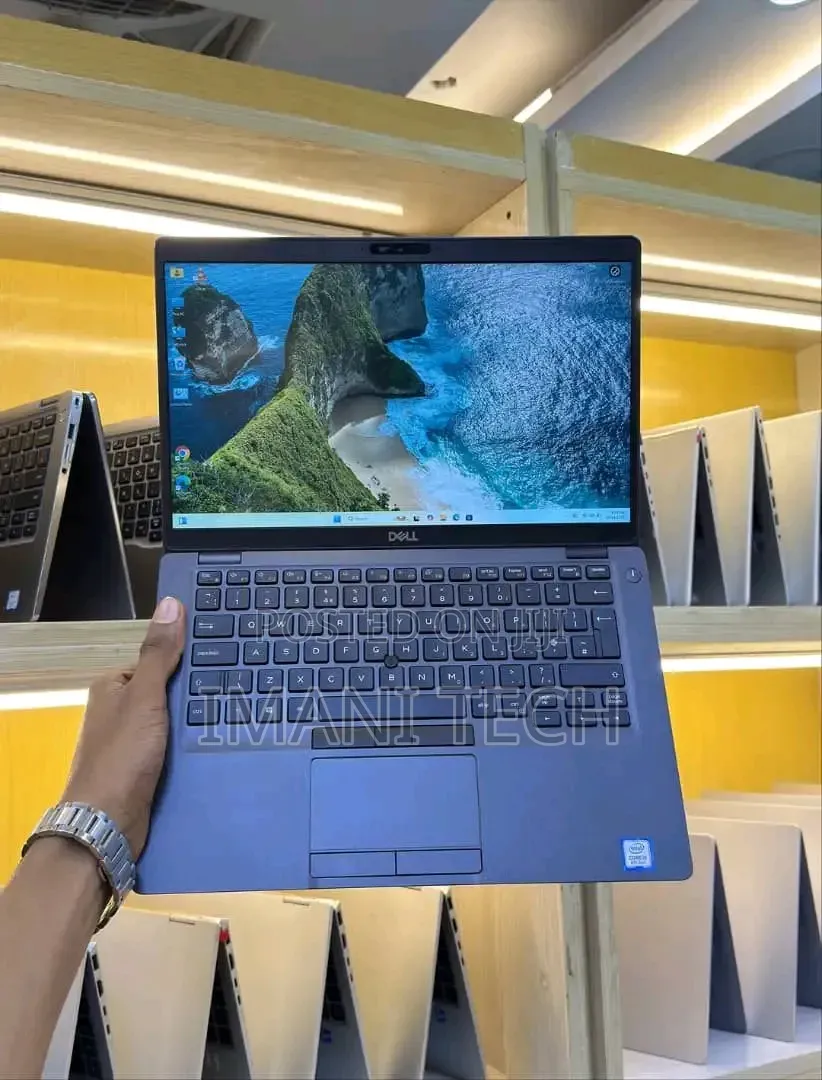 Laptop Dell Latitude 5400 8GB Intel Core i7 SSD 256GB
