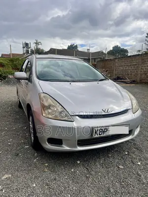 Toyota Wish 2006 Silver