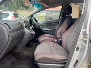 Toyota Wish 2006 Silver